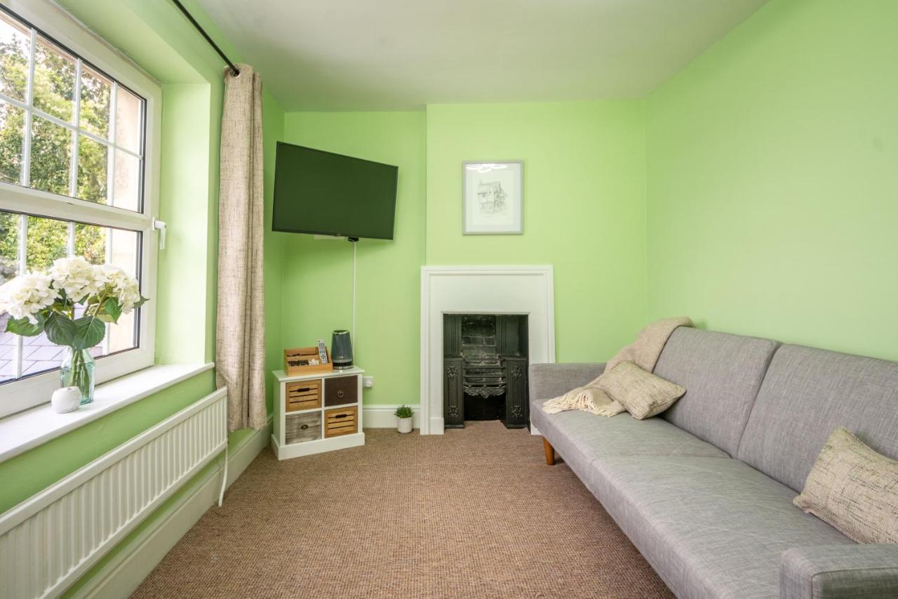 Rising Sun Pub, Restaurant And Rooms Lacock Luaran gambar